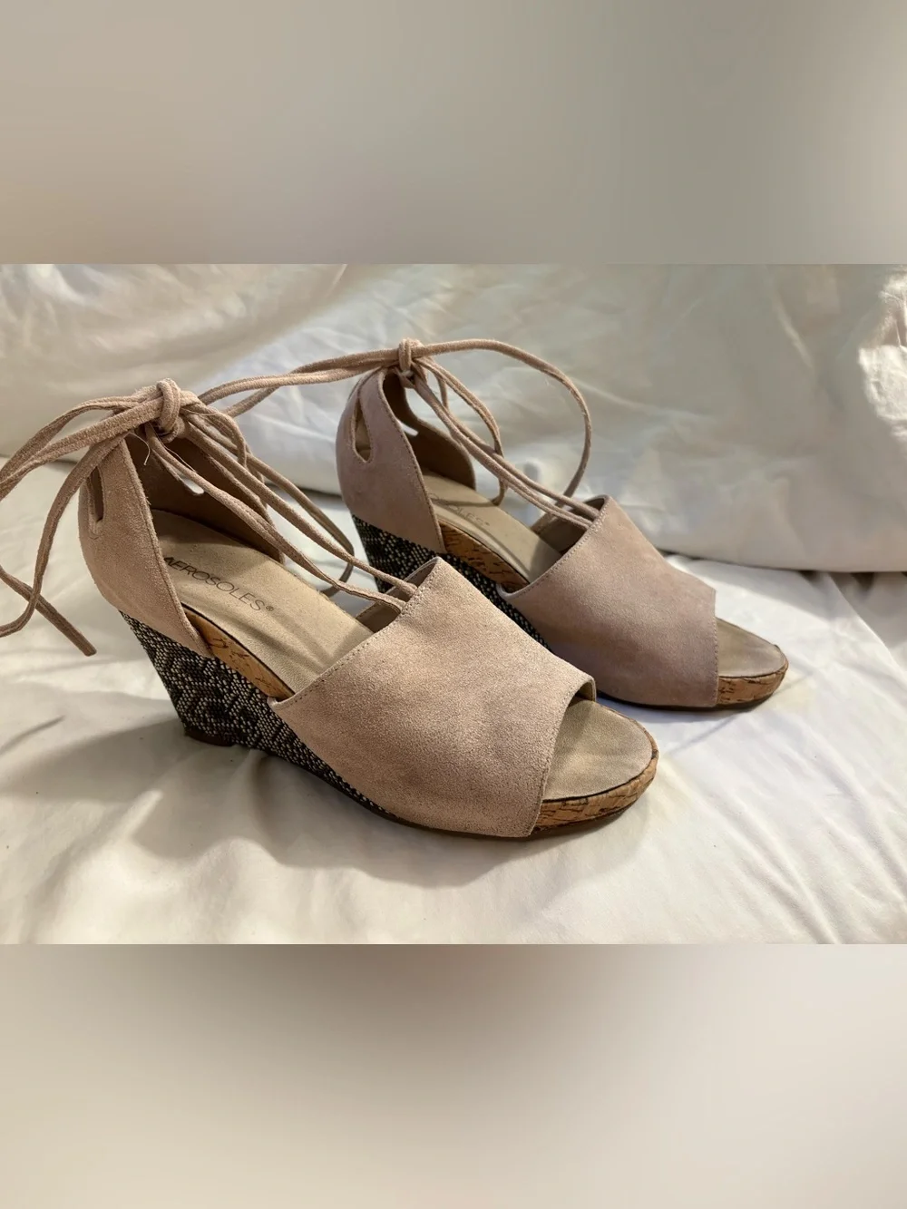 Aerosoles Spring Plush Peep-Toe Lace-Up Wedge Sandals — Taupe — Size 9M 👡